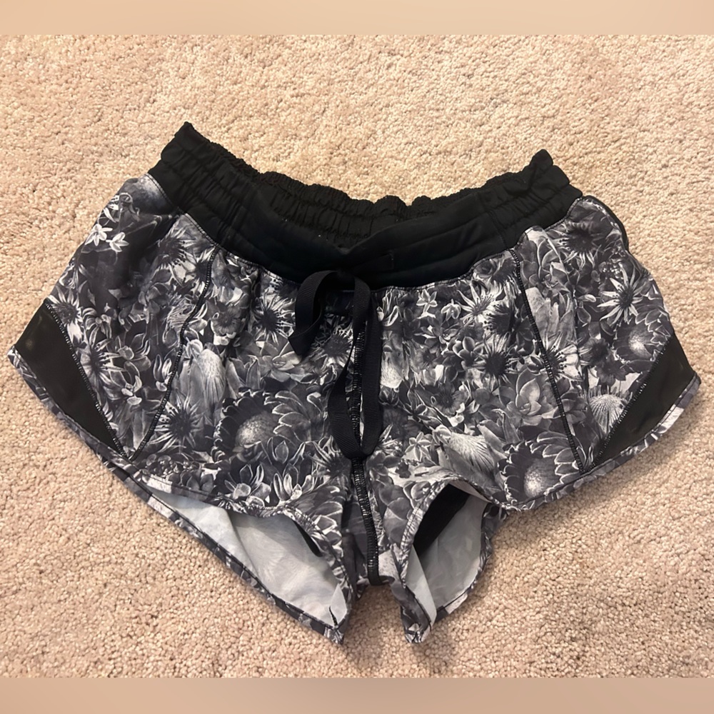 Lululemon Hotta Hot Shorts Floral